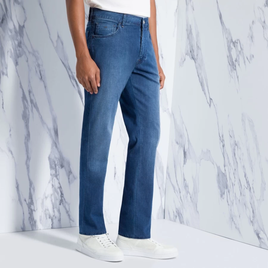 "Stefano Ricci Men's Premium Luxury Jeans for Style & Comfort"