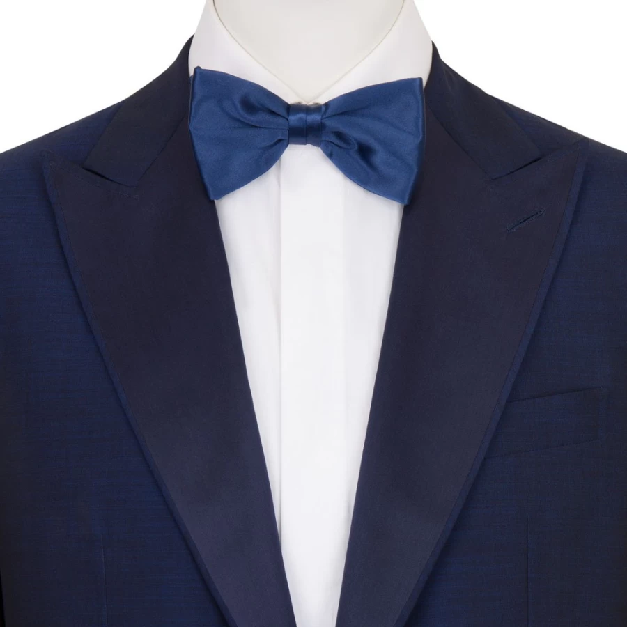 "Stefano Ricci Luxury Bow Tie in Classic Design | Premium Men's Accessory"