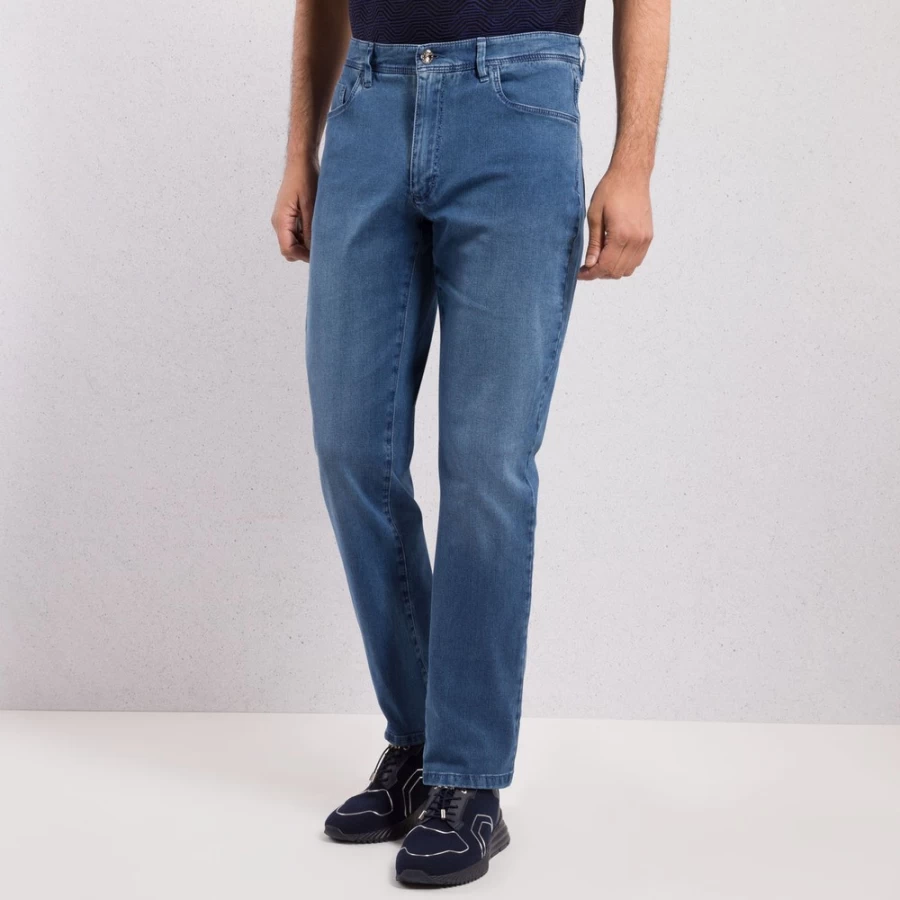 "Stefano Ricci Men's Premium Luxury Jeans for Style & Comfort"