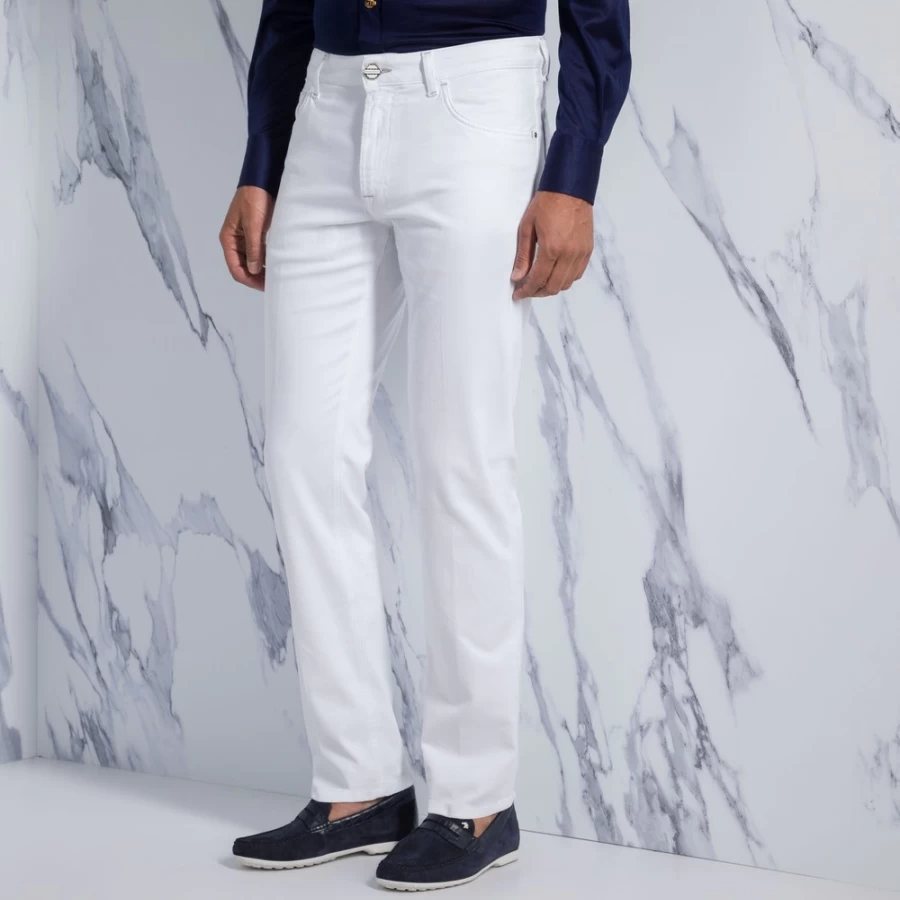 "Stefano Ricci Men's Premium Jeans in Color W000 – Stylish & Comfortable Denim"